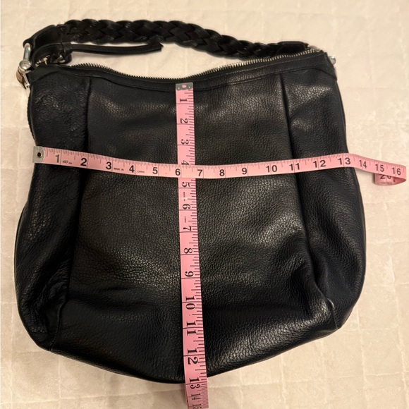 🖤✨Authentic Gucci large leather Bamboo Bar accent shoulder bag🖤✨ - Picture 14 of 16